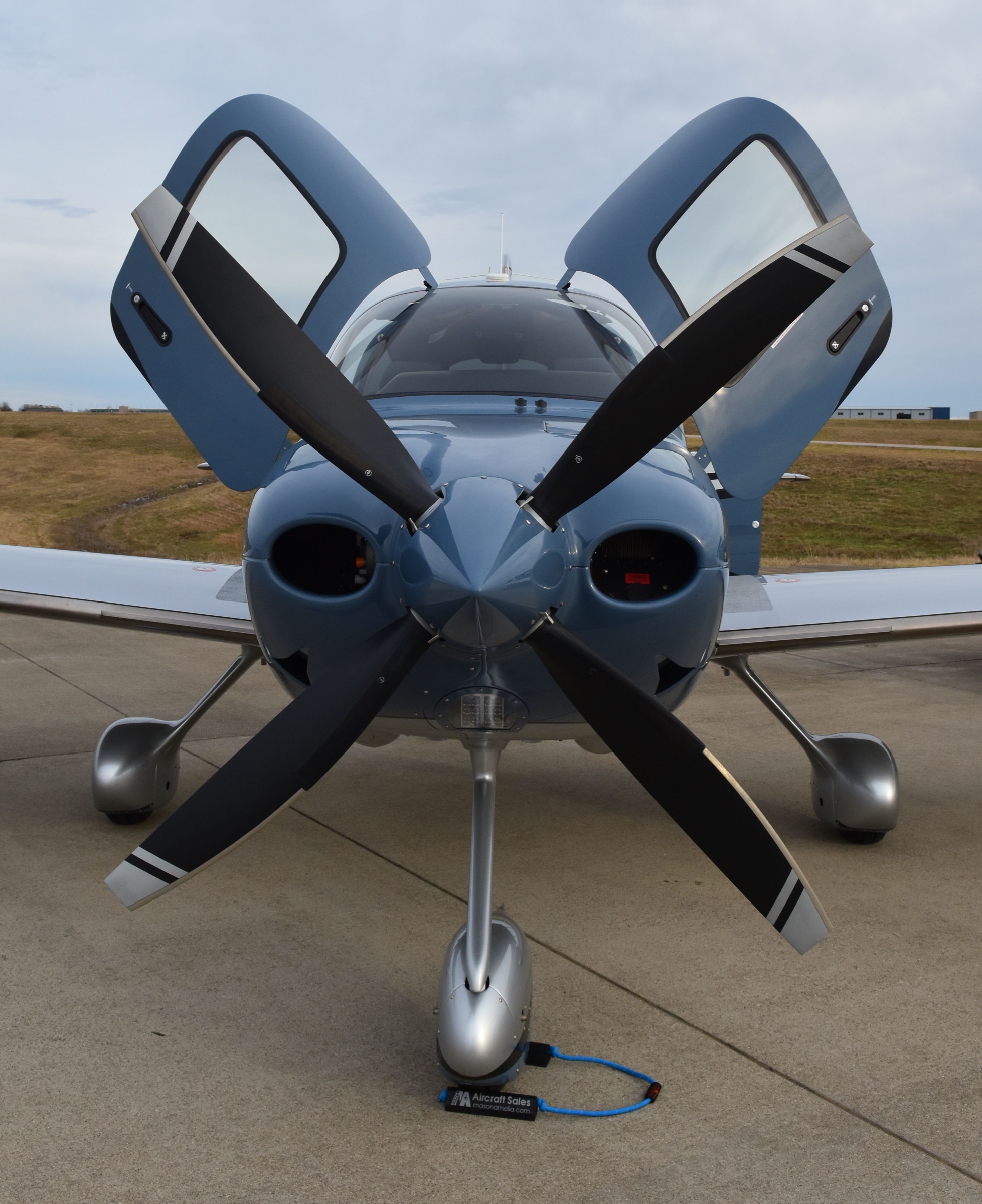 Cirrus SR22T front view with doors open